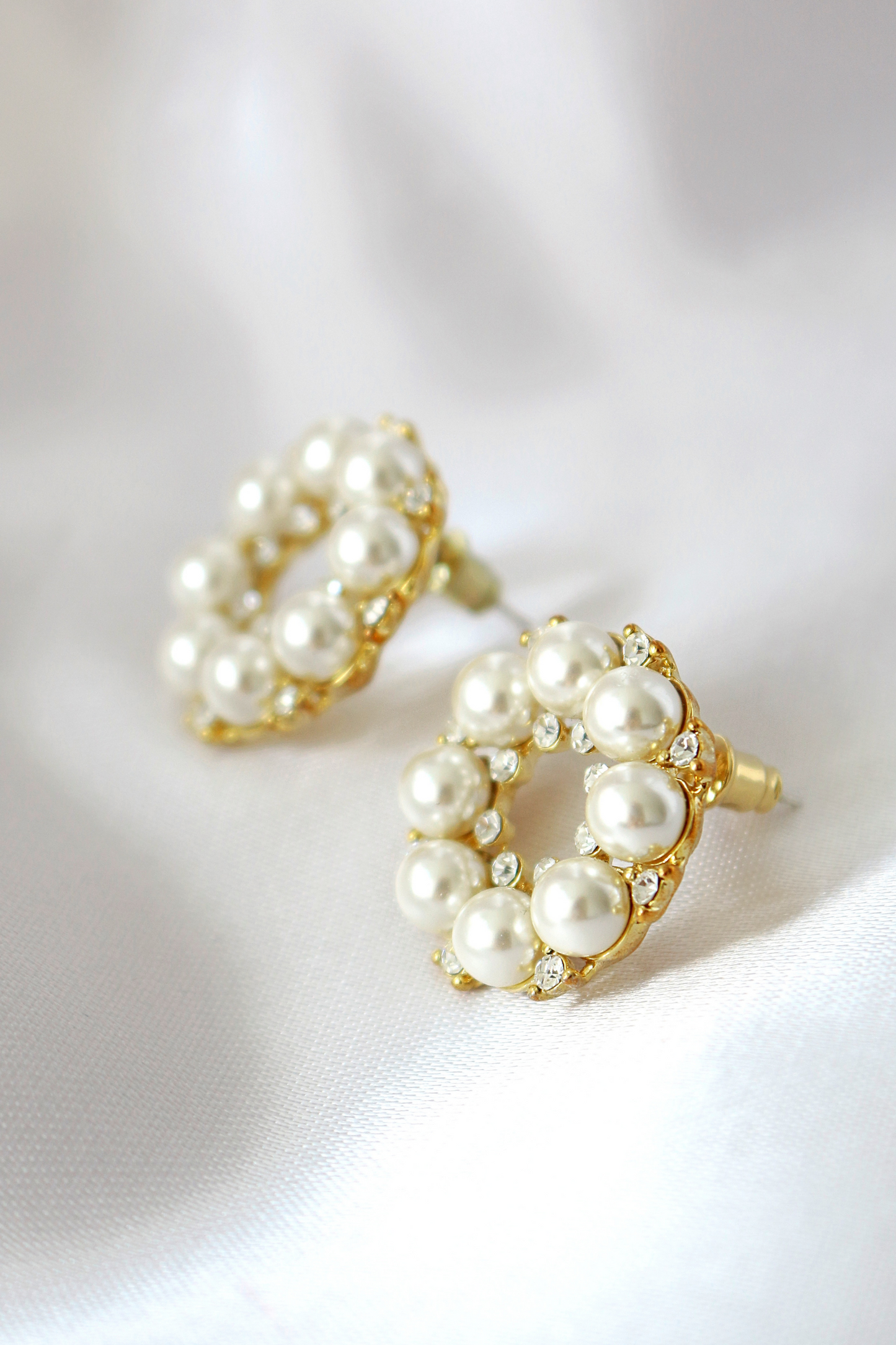 14 Karats Gold Plated Vintage Geometric Stud Earrings, Pearls Earrings